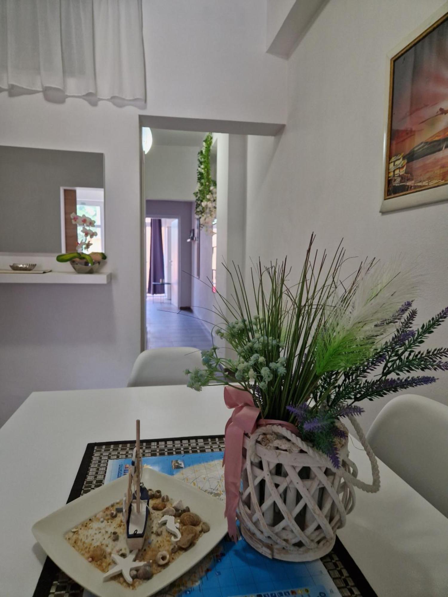 Aurelia Apartments, Vir Esterno foto